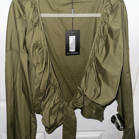 Pretty little thing olive green tie top. Brand new, never worn. - Picture 2 of 4
